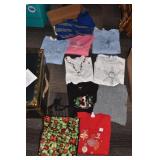 MEDIUM HOLIDAY SWEATSHIRTS