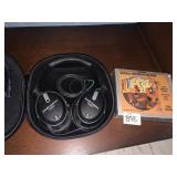AUDIO TECHNICAL HEADPHONES AND CD