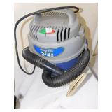 2.5-GAL SHOP VAC
