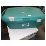 HEAVY DUTY TOTE LOOKS NEW