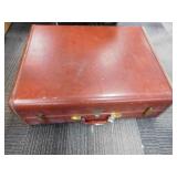 VINTAGE SUITCASE
