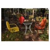 3 VINTAGE SPRING CHAIRS AND ROUND TABLE