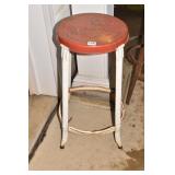IRON STOOL RED TOP 24" H