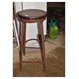 IRON STOOL RED TOP 31" H
