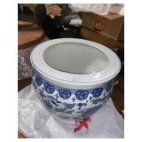 FISH BOWL BLUE WHITE PLANTER