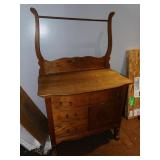 WASH STAND OAK RAISED PANEL, WITH TOWEL BAR, 3