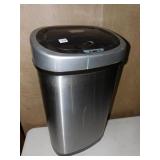 NST TRASH CAN - LID OPENS AUTOMATIC 27" H