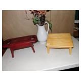 SLANTED FOOT STOOL, BENCH, PITCHER SMALL HAIRLINE