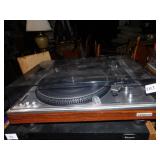 TURNTABLE - HITATCHI PS58
