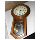 BATTERY OP WALL CLOCK