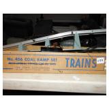 LIONEL TRAIN TRESSEL W/ BOX