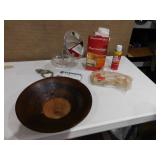 HAND CUFF W/ KEYS, TRAY, BUILDING, ETC.