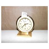 HOWARD MILLER BATTERY OP CLOCK