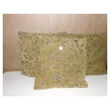 ACCENT PILLOWS 5 TO GO 3 MATCHING