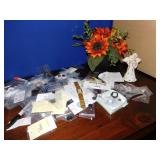 RUMORS WATCH, FLOWER ARRANGEMENT, BUTTONS, ANGEL,