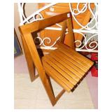 WOOD FOLDING CHAIR
