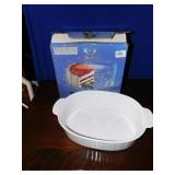 CAKE PLATE AND CASSEROLE