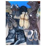 WOMENS SIZE 8 ROXY BOOTS( 3 DIFFERENT PAIRS)