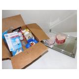 MIRRORED DRESSER TRAY, LIGHT BULBS ETC