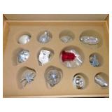 CHRISTMAS ORNAMENTS RED COLORS