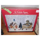 NEW NICHOLAS SQUARE IN BOX