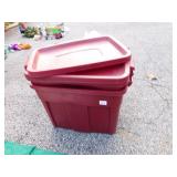 RUBBER MAID 3 TOTES WITH LIDS