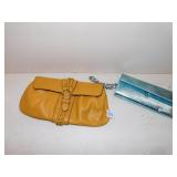 NEW LEATHR PURSE AND WRISTLET