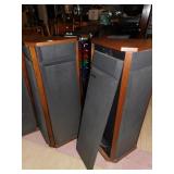 ALLISON ACOUSTICS PAIR OF SPEAKERS A11969 - W/