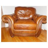 LEATHER CHAIR LATITUDES COLLECTION, TUFTED SIDES