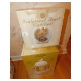 CHRISMAS CARILLON W/ STAINED GLASS & NIGHT LIGHT