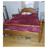QUEEN SIZE BED NO MATTRESS OR BOX SPRING