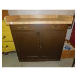 CABINET WITH A COUNTERTOP, 39" TALL TO BACKSPLASH