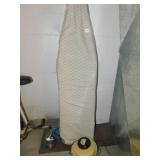 IRONING BOARD AND IRON
