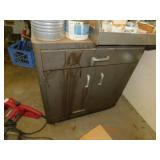 METAL ROLLING ONE DRAWER TWO DOOR CABINET