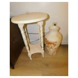 PLANT STAND 24" H X 15" ROUND & VASE