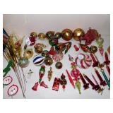BEAUTIFUL LARGE GROUP OF GLASS ORNAMENTS! CLIP ON