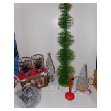 LIGHTED GREEN WIRE CHRISTMAS TREE APPROX. 3