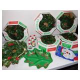 6 ILLUMINATED CHRISTMAS WREATHS 11" ETC.