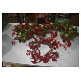 SWAG/GARLAND BERRIES & PINECONES; WREATH 16"