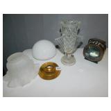 CRYSTAL LIGHT 9" H NEEDS CORD REPLACED, LIGHT