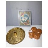 CLOCK BATTERY OPERATED QUARTS WITH A STAIN GLASS