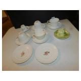 WEDGWOOD 2 CUPS/SAUCERS, 3 SPODE CUP/SAUCERS AND