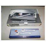 GODINGER CHEESE BOARD WITH KNIFE, TOWLE SERVING