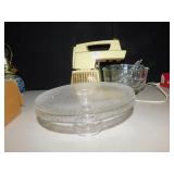 OSTER MIXER W/ BOWLS AND PEDESTAL CAKE PLATE