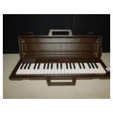 YAMAHA KEYBOARD IN CASE