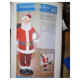 SANTA ANIMATED COLLAPSIBLE, SINGS, DANCES, MUSIC