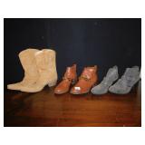 SZ. 8 BOOTS 3 PAIRS SECOND GROUP 2 PAIRS 7.5 AND