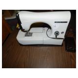 NECCI MK2 SEWING MACHINE W/ FOOT CONTROL