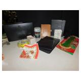 BONDO NEW, BIFOLDS, ORGANIZER, ETC.