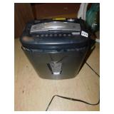 PAPER SHREDDER